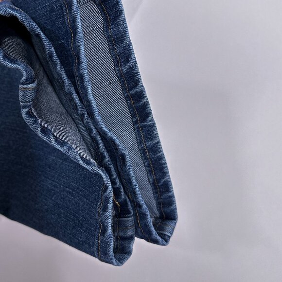 Wrangler Advanced Comfort Jeans Size 34x32 *Measures 37X31**!! - Picture 6 of 13